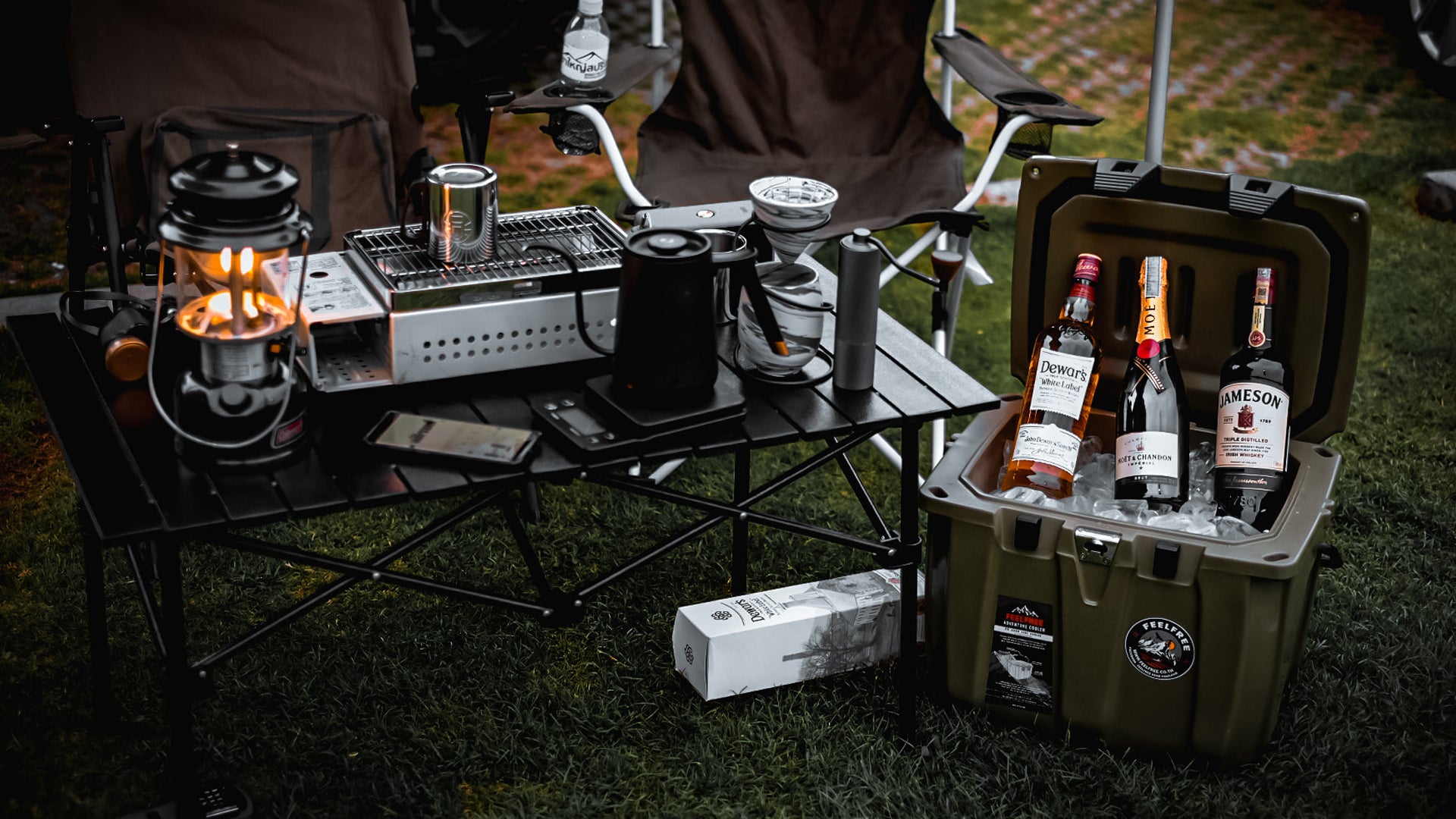 CAMPING