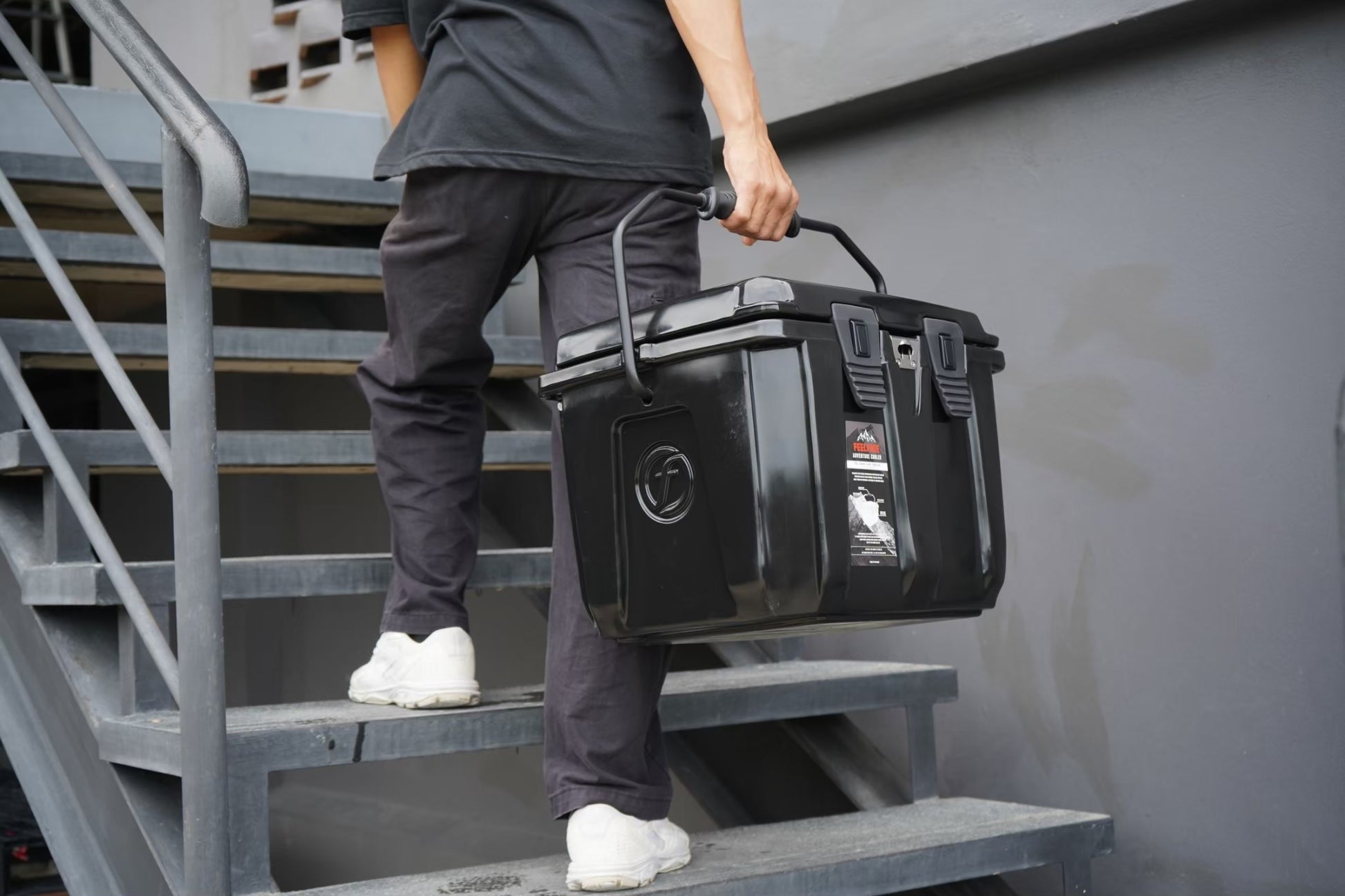 FEELFREE COOLER ADVENTURE ALL BLACK ice bucket