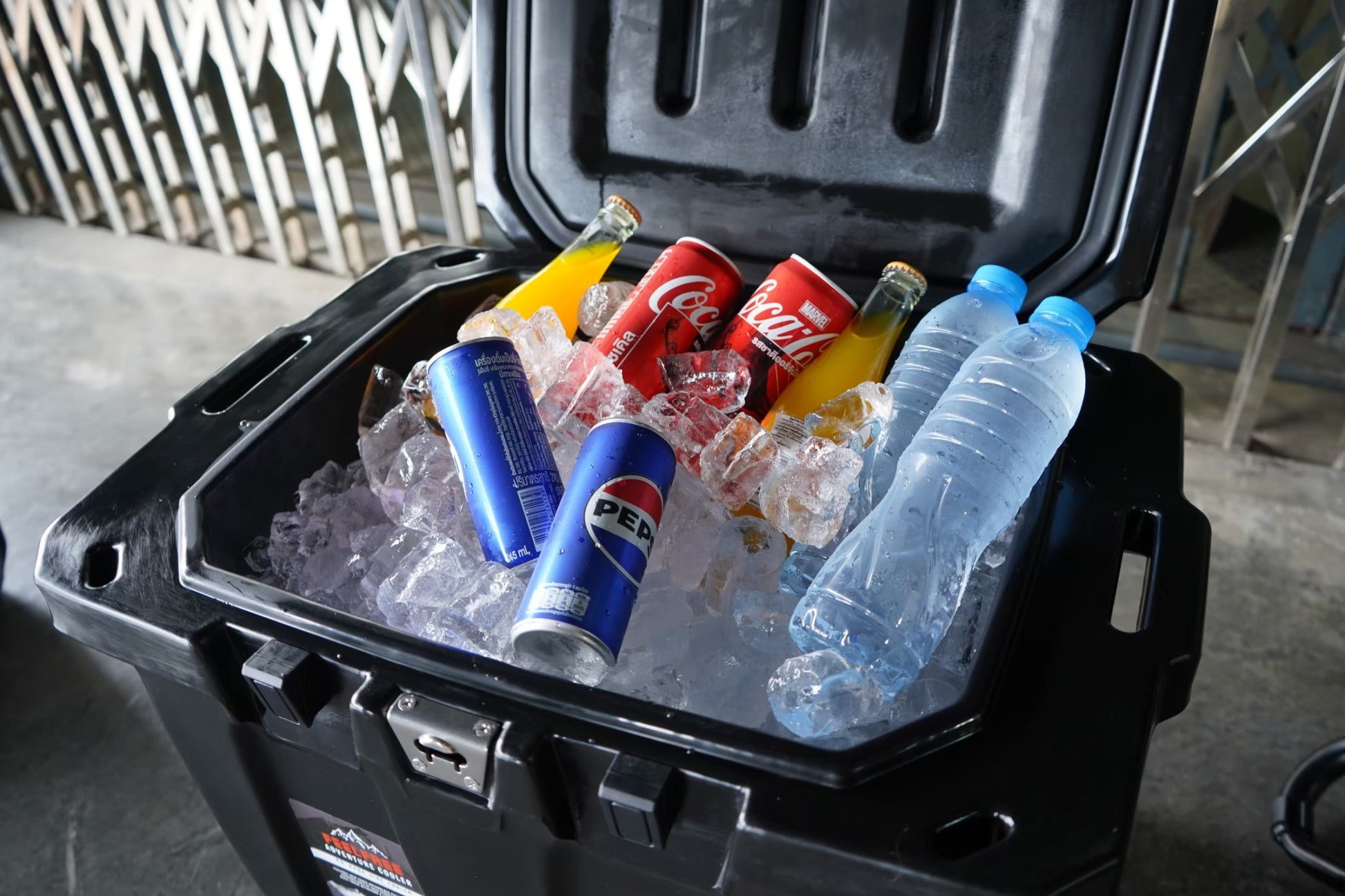 FEELFREE COOLER ADVENTURE ALL BLACK ice bucket