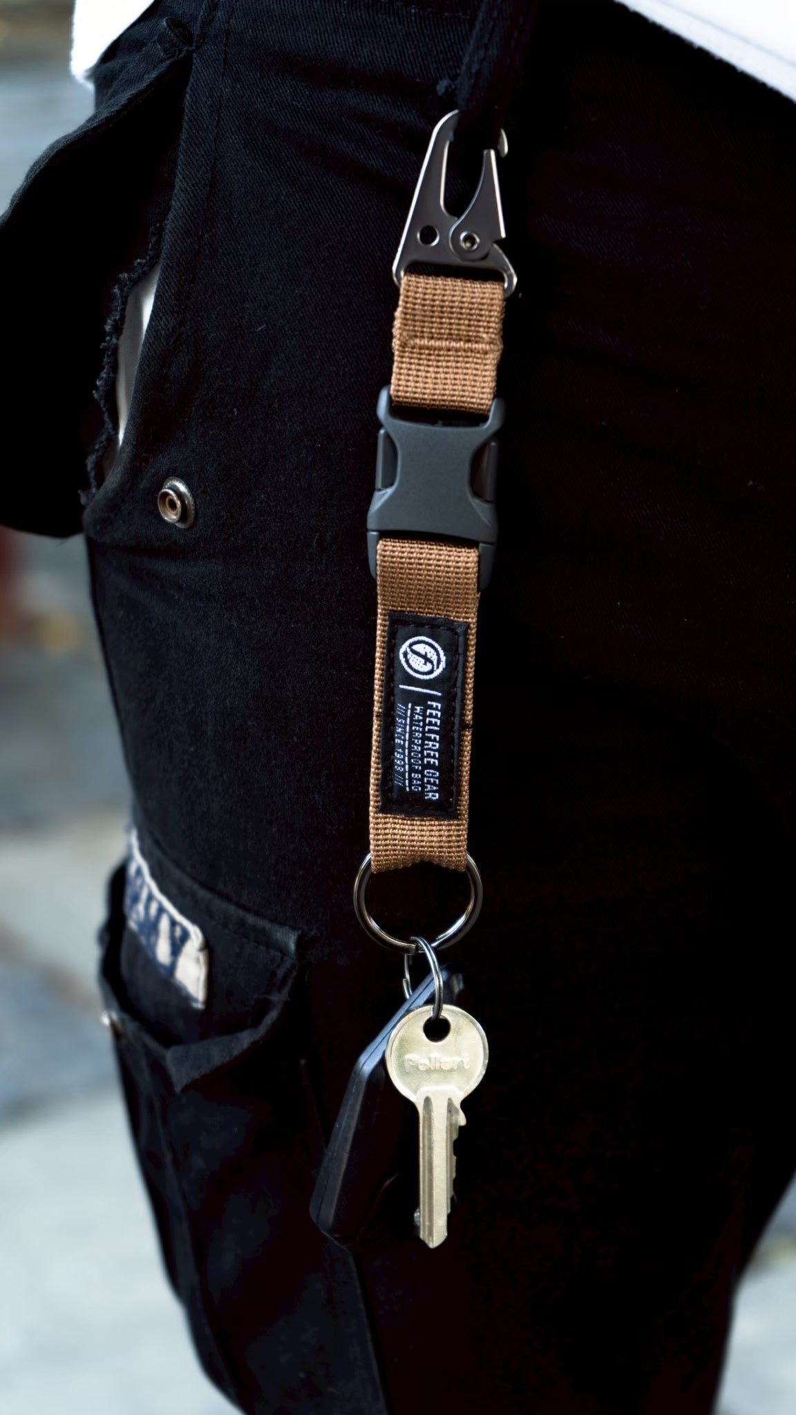 [NEW ARRIVAL] FEELFREE KEYCHAINI พวงกุญแจ CARABINER