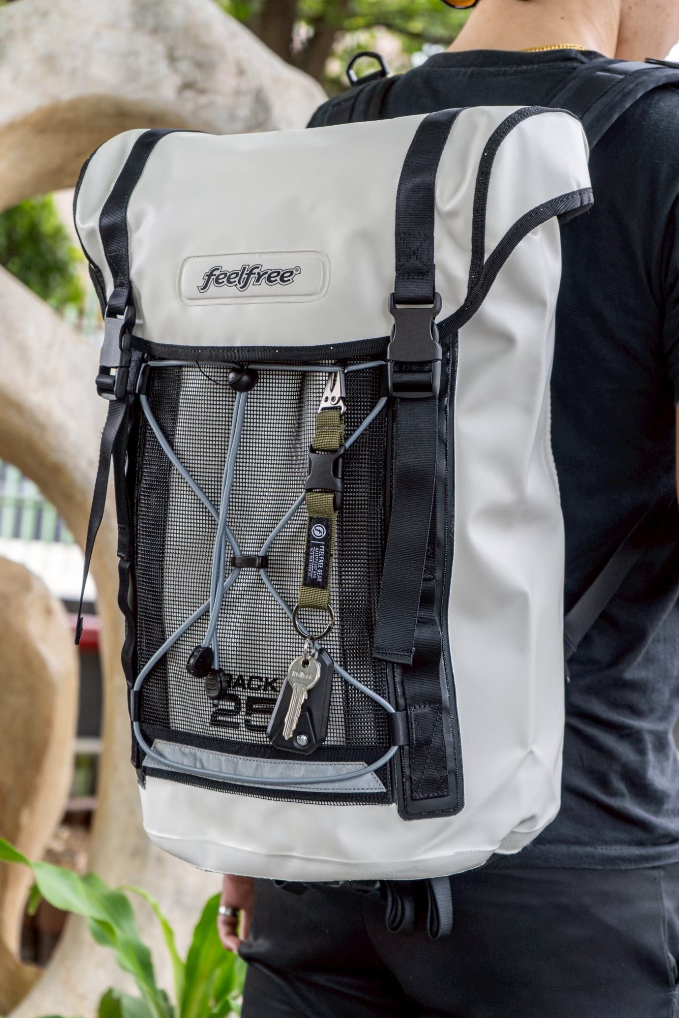 [NEW ARRIVAL] FEELFREE KEYCHAINI พวงกุญแจ CARABINER