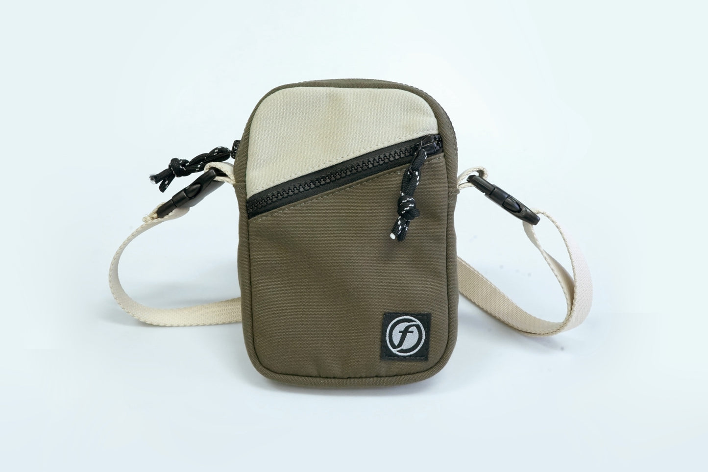 [NEW ARRIAL] FEELFREE SHOULDER BAG CHANG