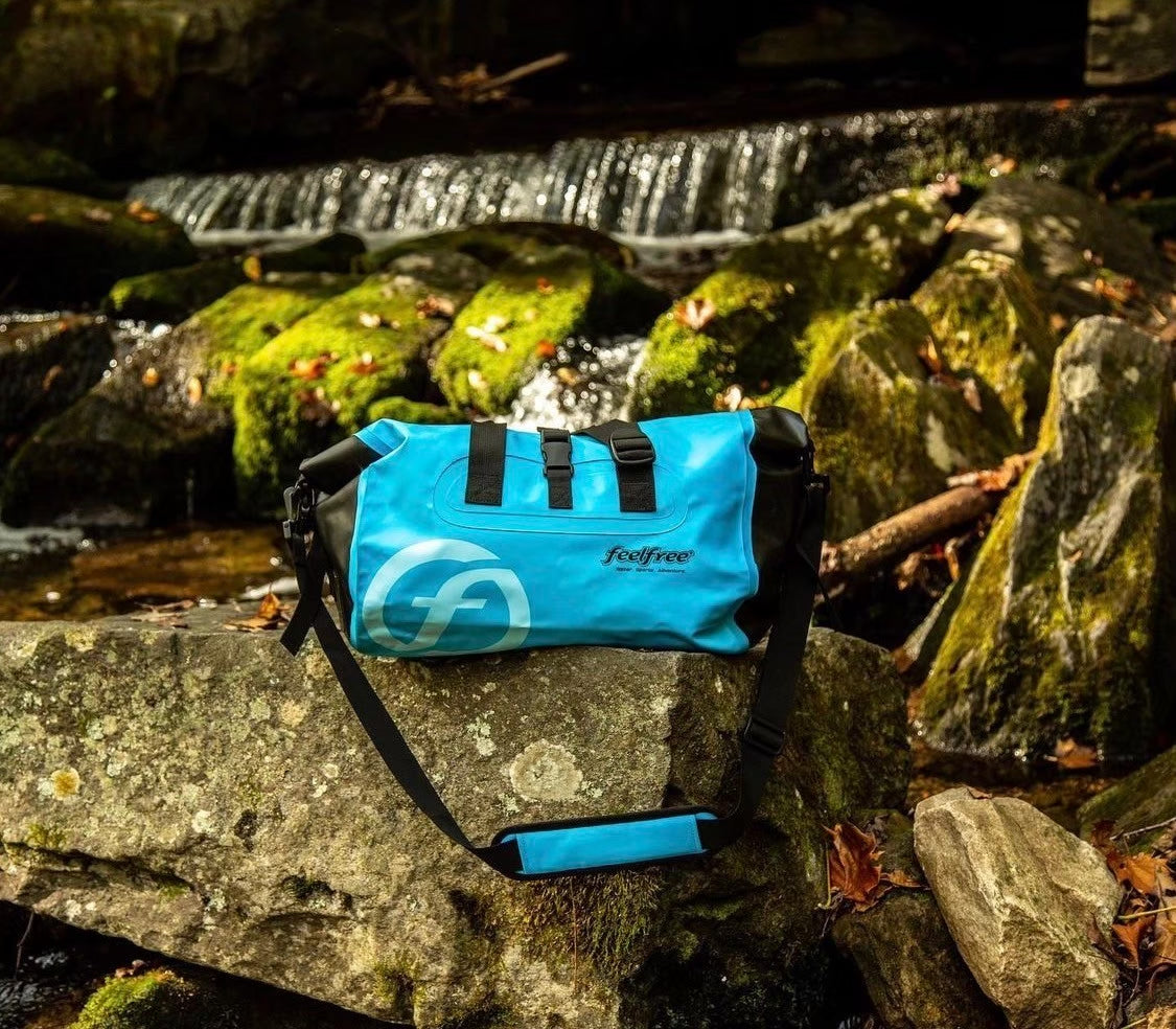 กระเป๋าสะพายกันน้ำ พรีเมี่ยม FEELFREE DUFFEL CS