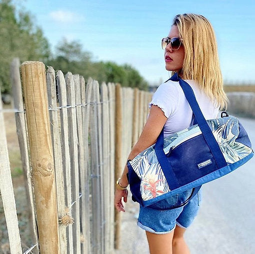 กระเป๋าสะพาย กันน้ำ พรีเมี่ยม FEELFREE TROPICAL DUFFEL