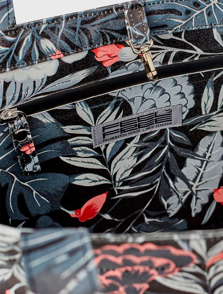 กระเป๋าสะพาย กันน้ำ พรีเมี่ยม FEELFREE TROPICAL TOTE BAG