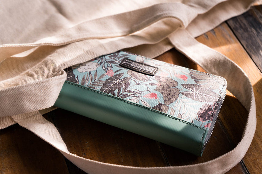 กระเป๋าสตางค์ แบบยาว พรีเมี่ยม TROPICAL LONG WALLET