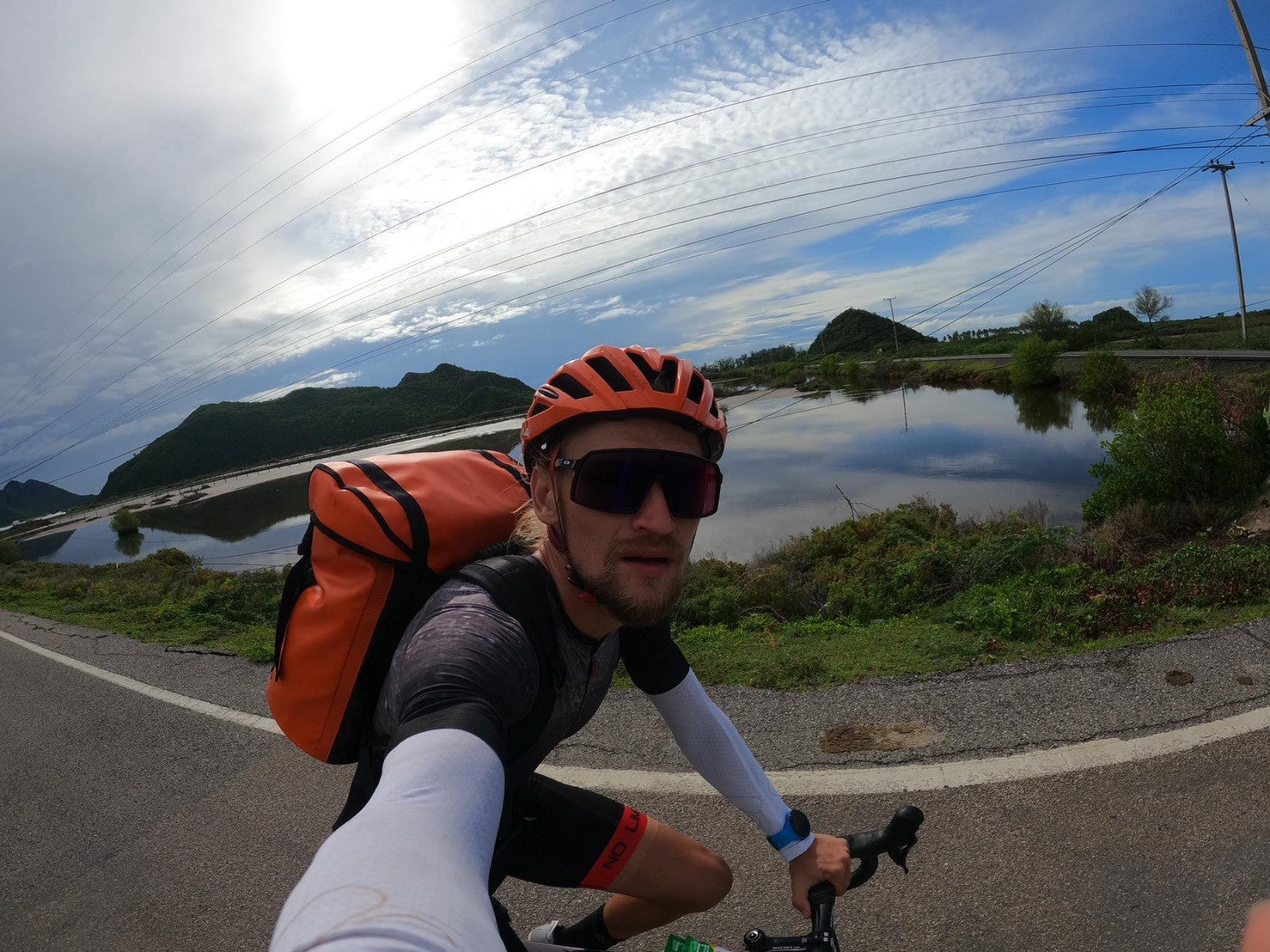 FEELFREE TRACK Premium Waterproof Backpack