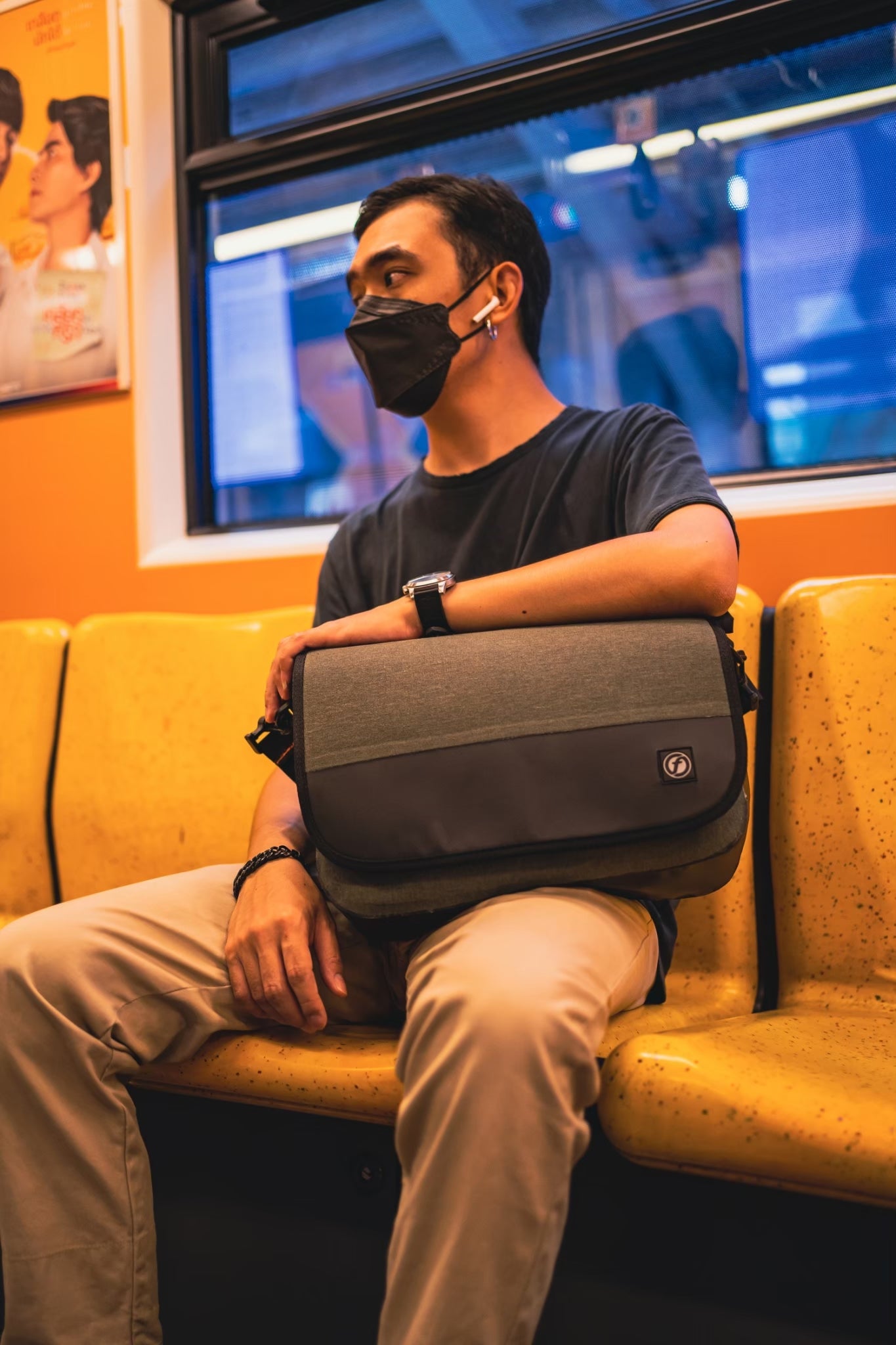 URBANION ECO MESSENGER BAG